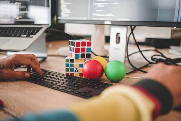 How to Choose the Right Development Team to Outsource your Project?